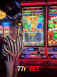 A Ascensão dos Esportes Eletrônicos: Um Novo Paradigma no Entretenimento